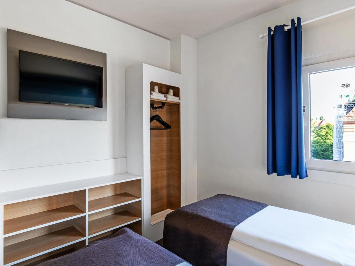 B&B Hotel Hamburg-Altona Exterior photo