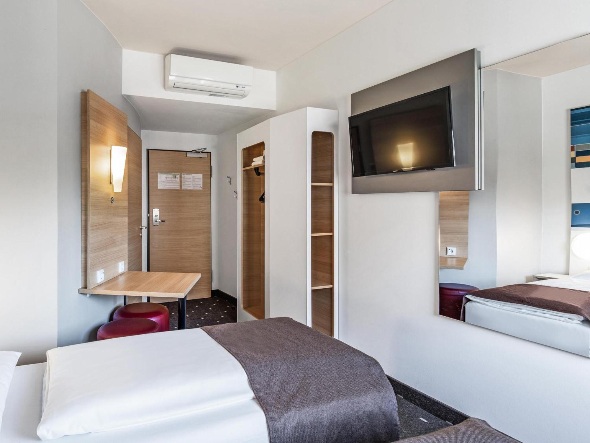 B&B Hotel Hamburg-Altona Exterior photo